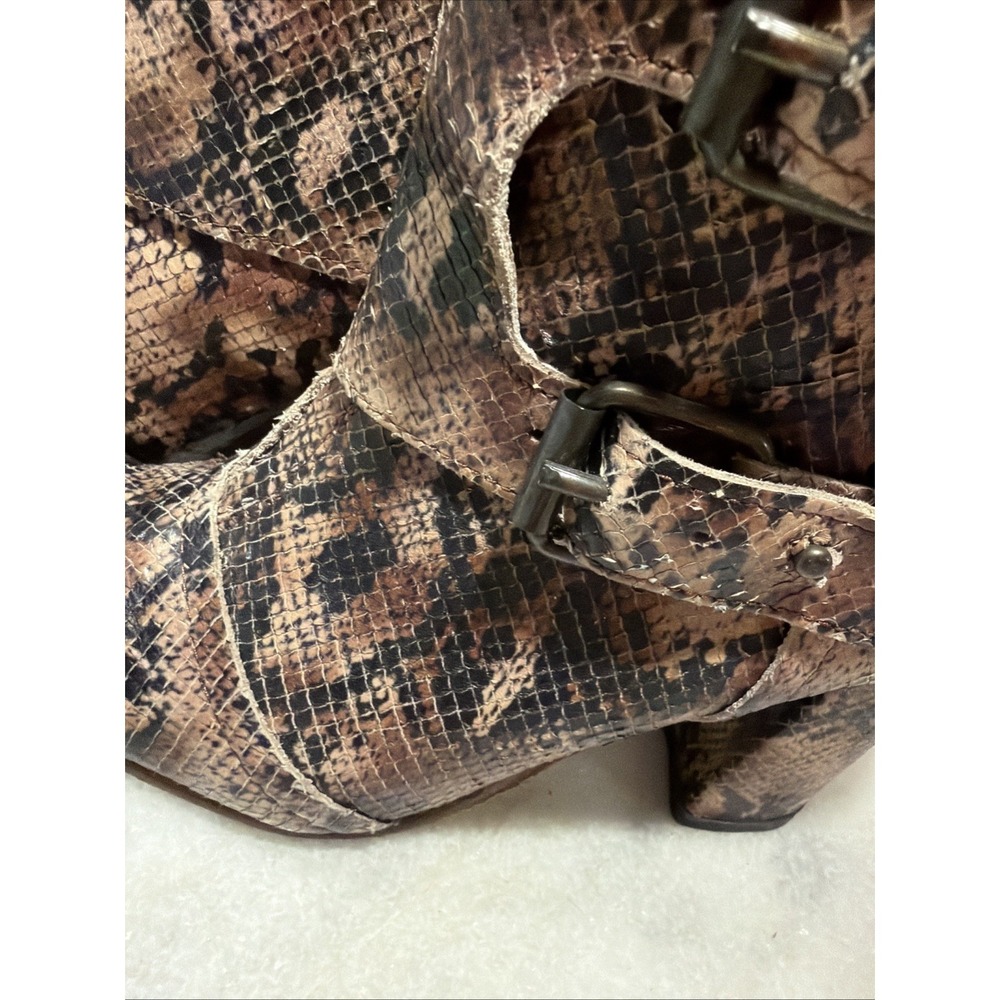 FREEBIRD Joey‎ Snake Print Bootie SZ 10 - Picture 4 of 16